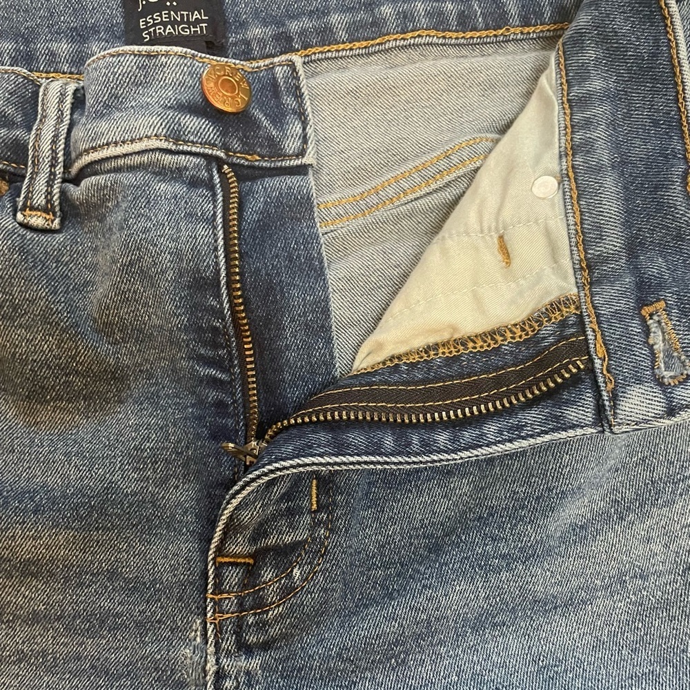 J. Crew Factory Essential Straight Raw Hem Medium Blue Denim Jeans Womens Sz 28 - Picture 7 of 12